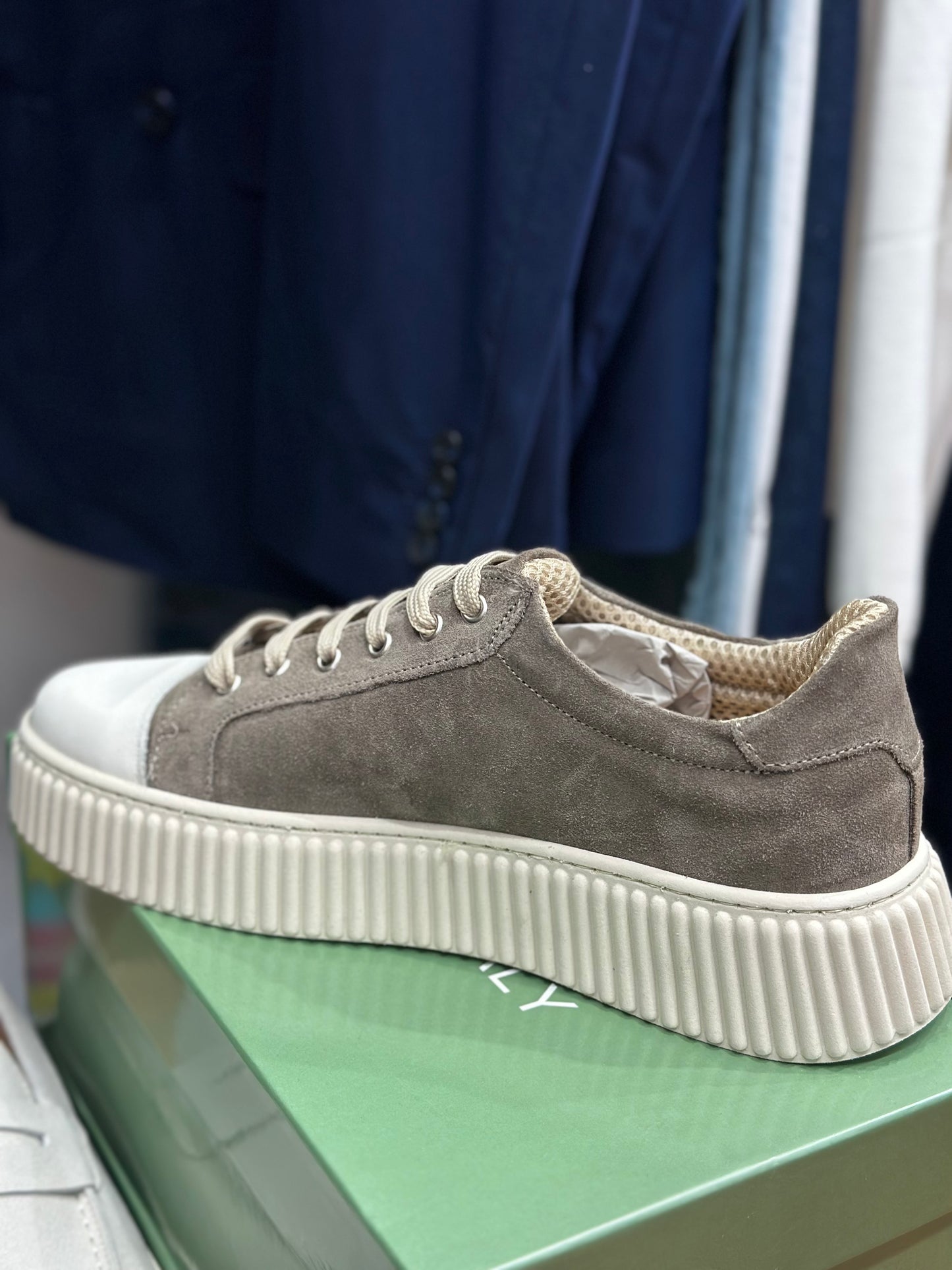 SNEAKERS VOLUMINOSA