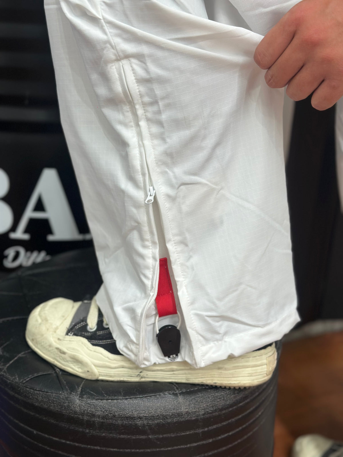 PANTALONE CARGO COMFY BIANCO