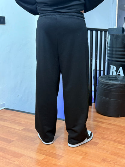 TUTA BOSTON CROP NERA