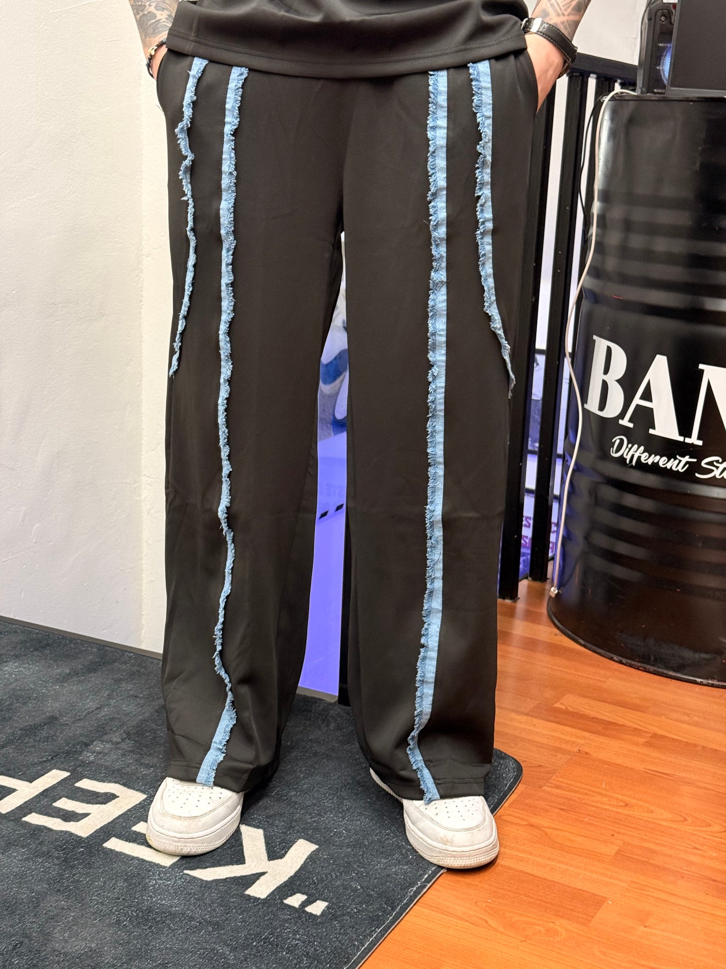 TRACKSUITE JEANS