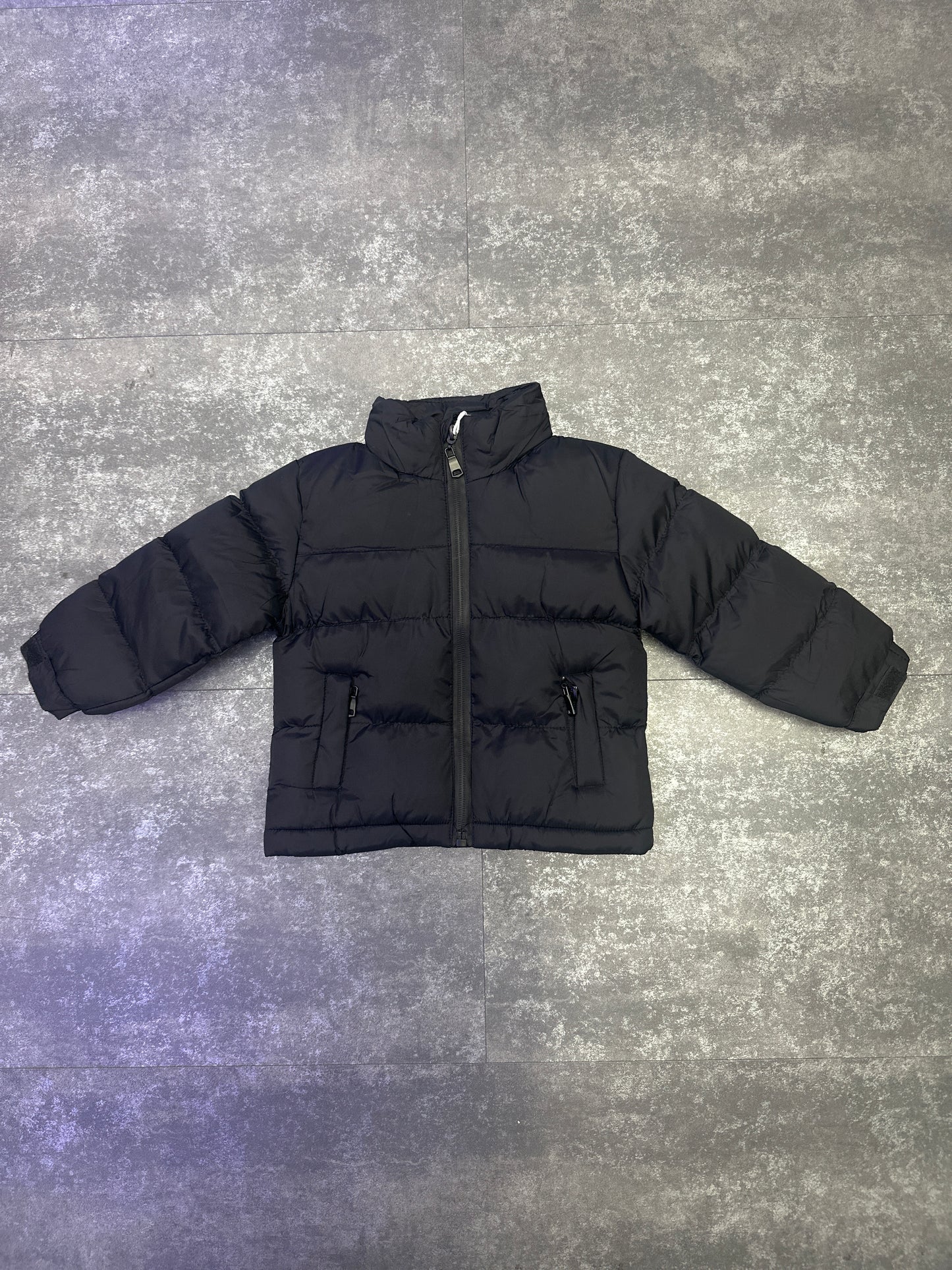 PUFFER BLACK
