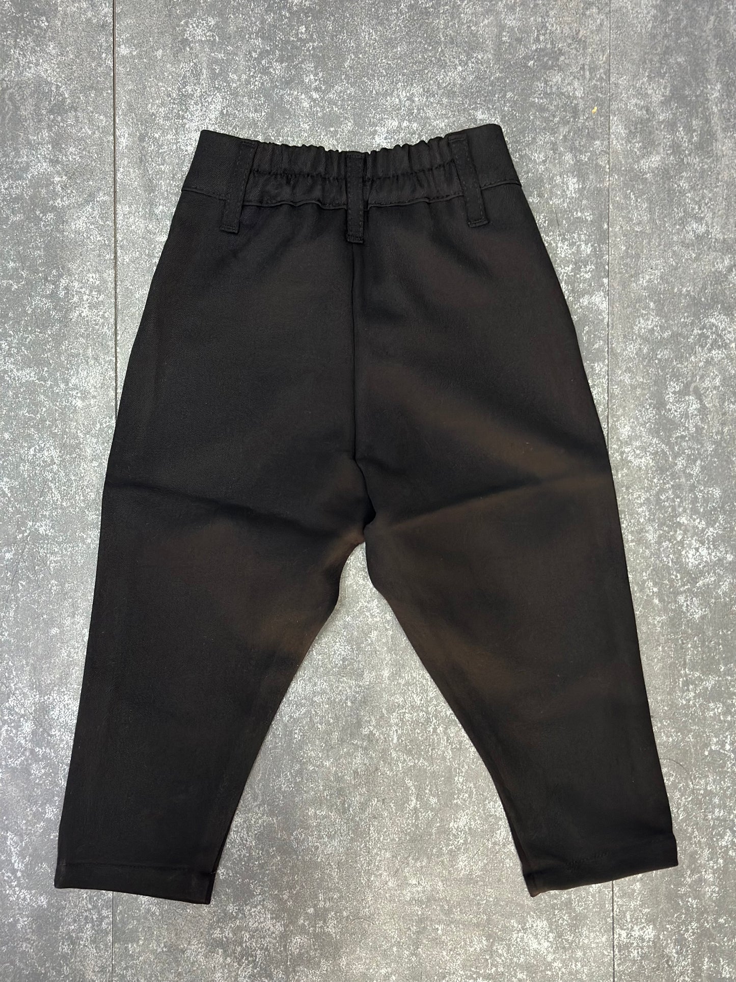PANTALONE CAPRI NERO