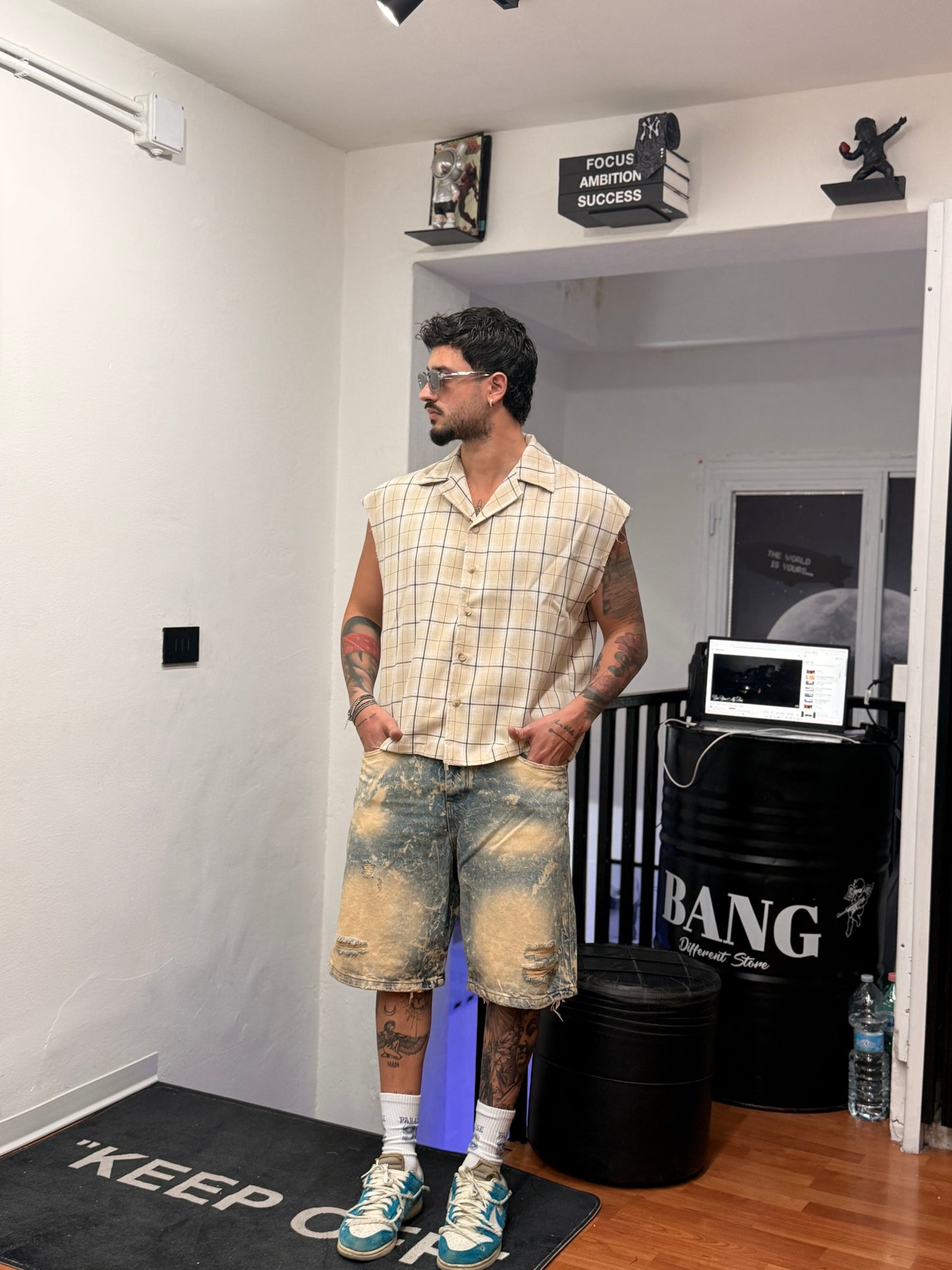 SHORT CIANOTIC SABBIATO