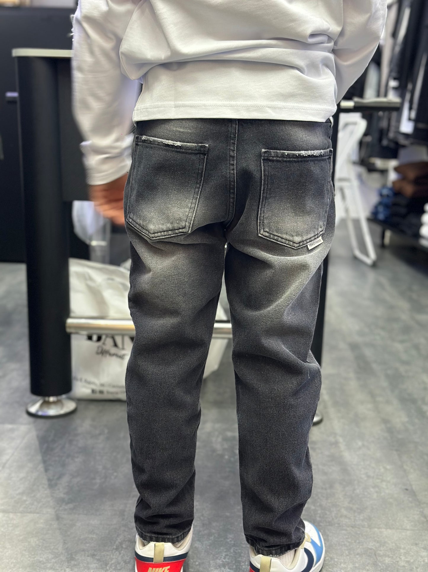 JEANS THE BROTHERS SCURO