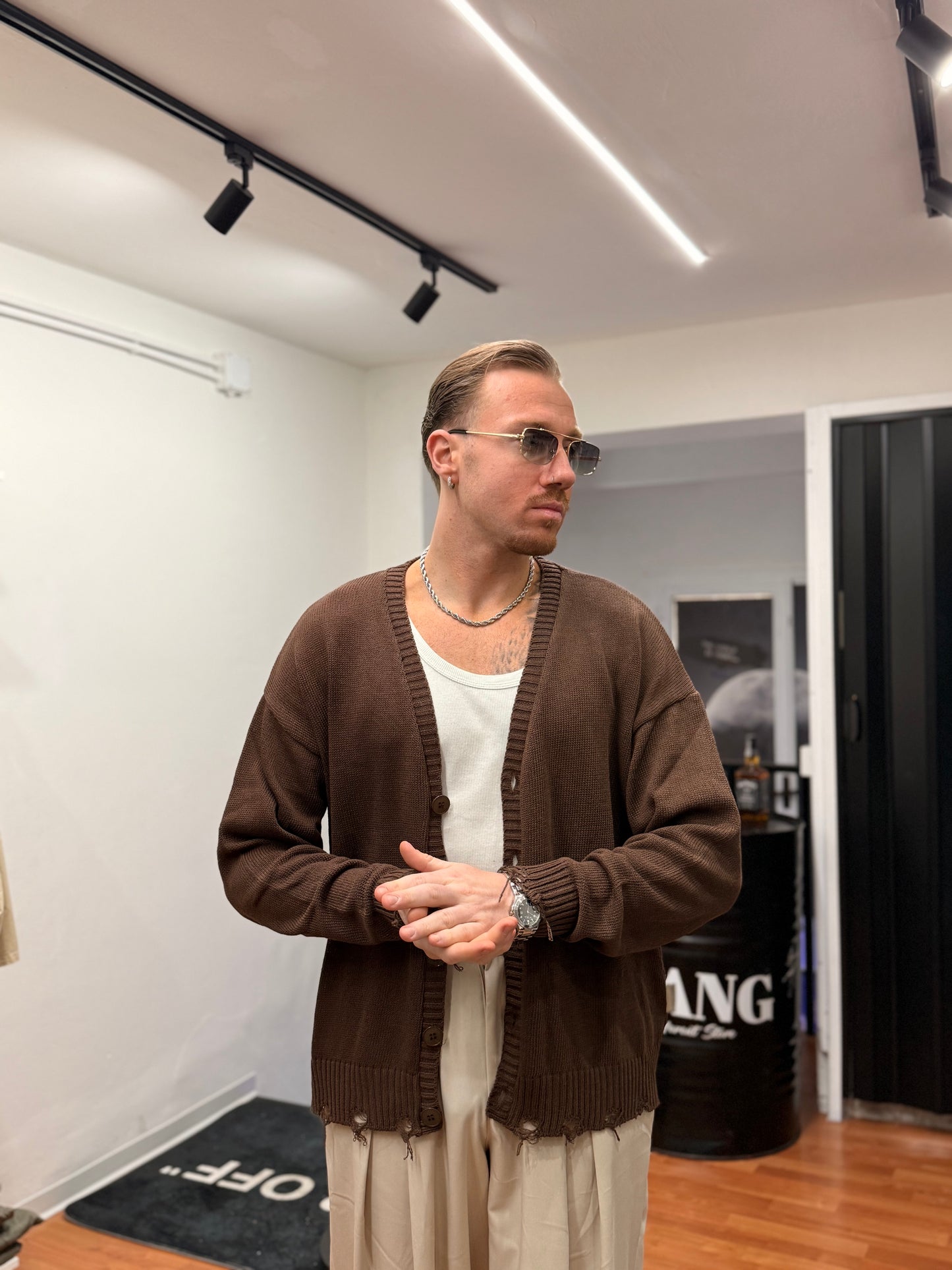 CARDIGAN DESTROYED IN FILO MORO