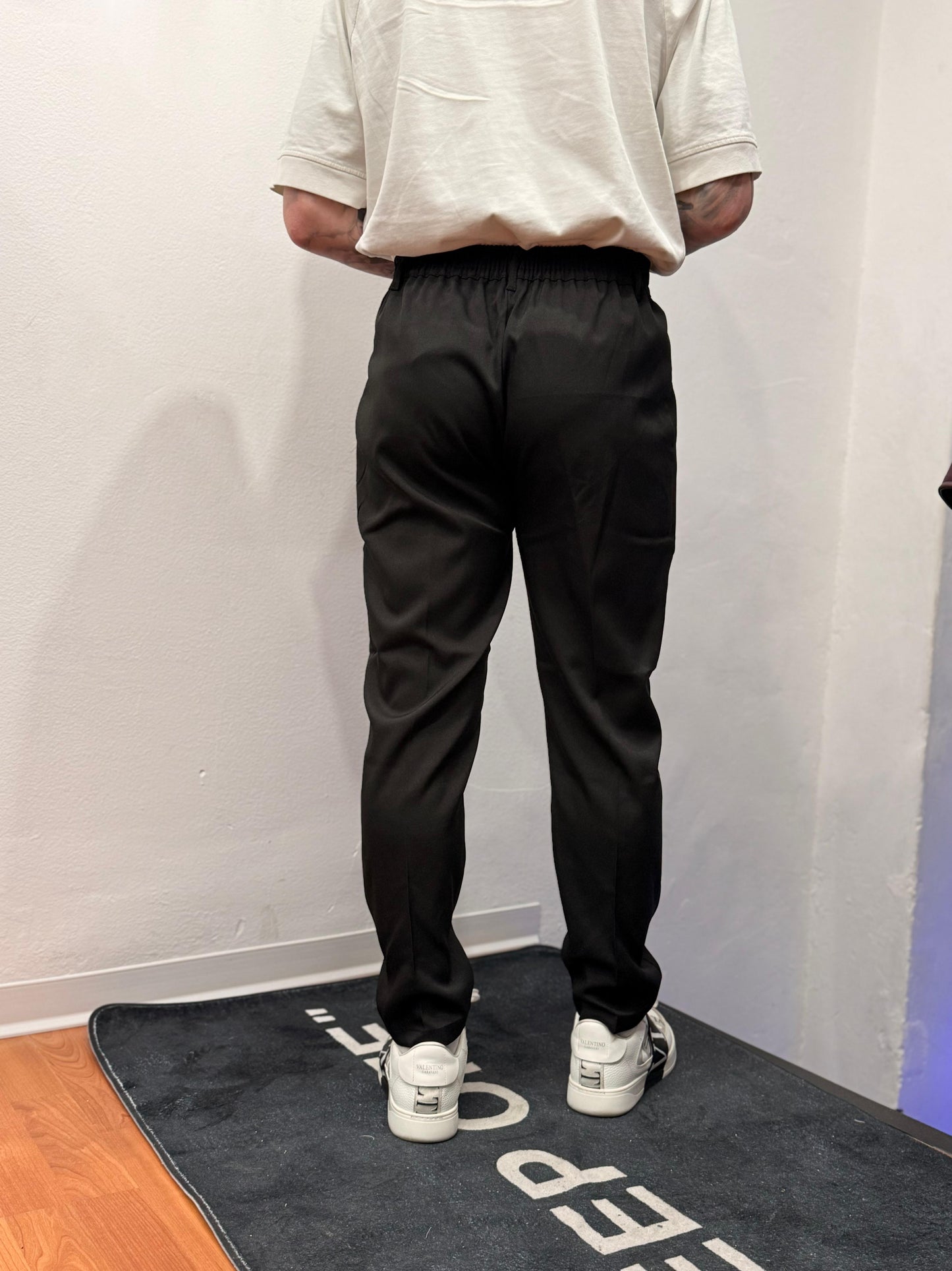 PANTALONE CAPRI NERO
