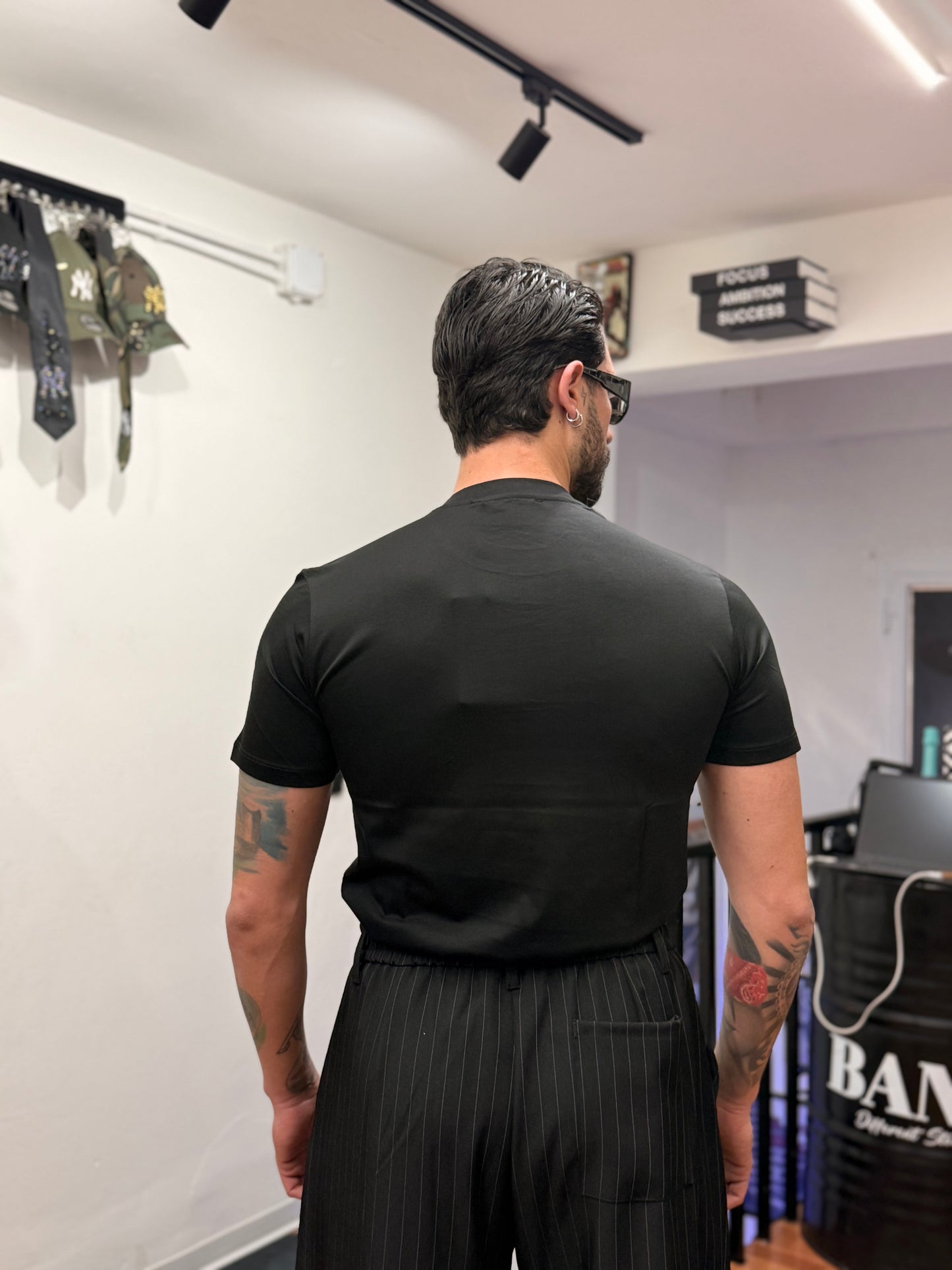 T-SHIRT FILO DI SCOZIA NERA