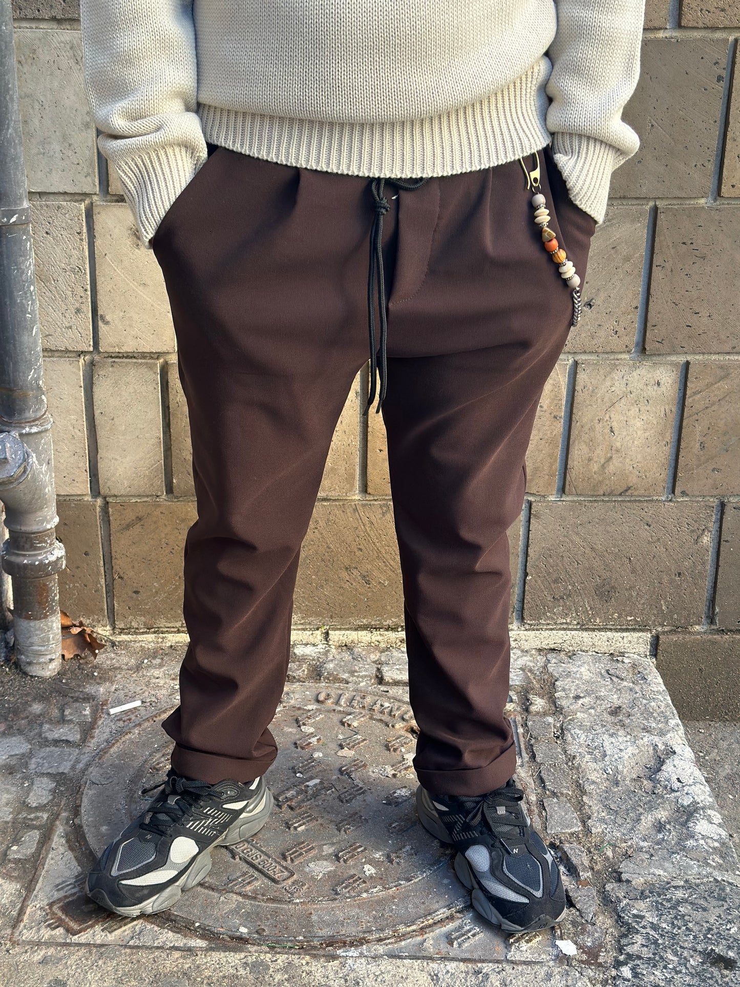 PANTALONE MORO