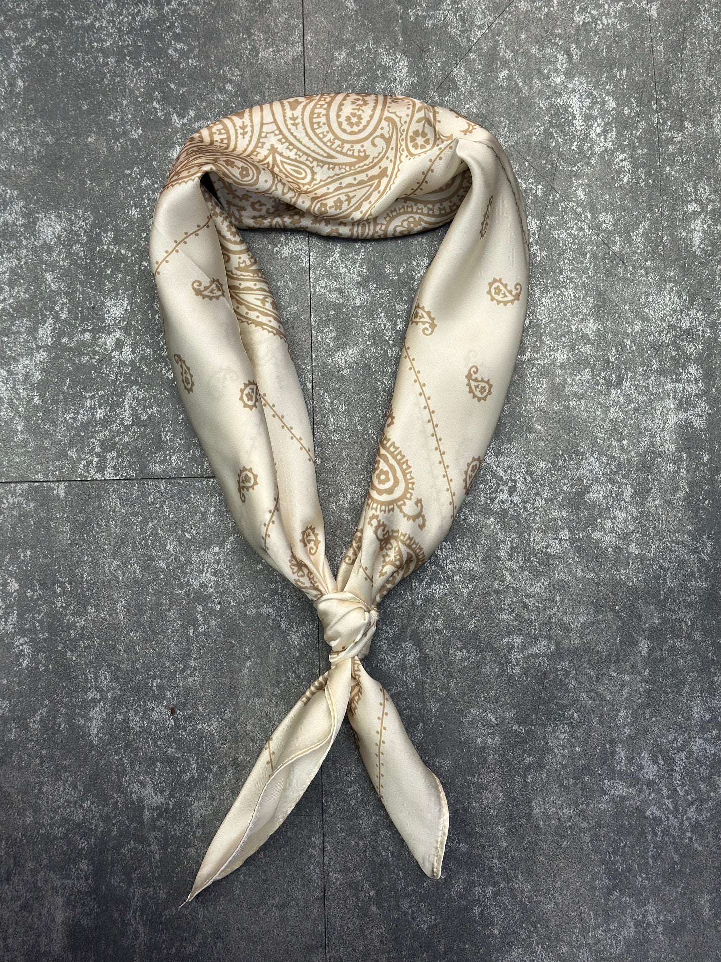 FOULARD