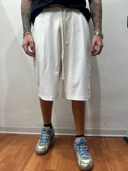 SHORT OVER COMFY BIANCO